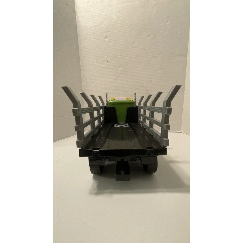 LIME GREEN & BLACK Freightliner  122SD  DBL-AXLE ROGUE Log TRUCK Mr Logging Serv